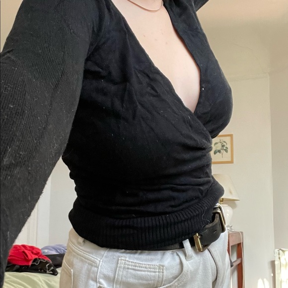 Black Wrap Top - Picture 4 of 4